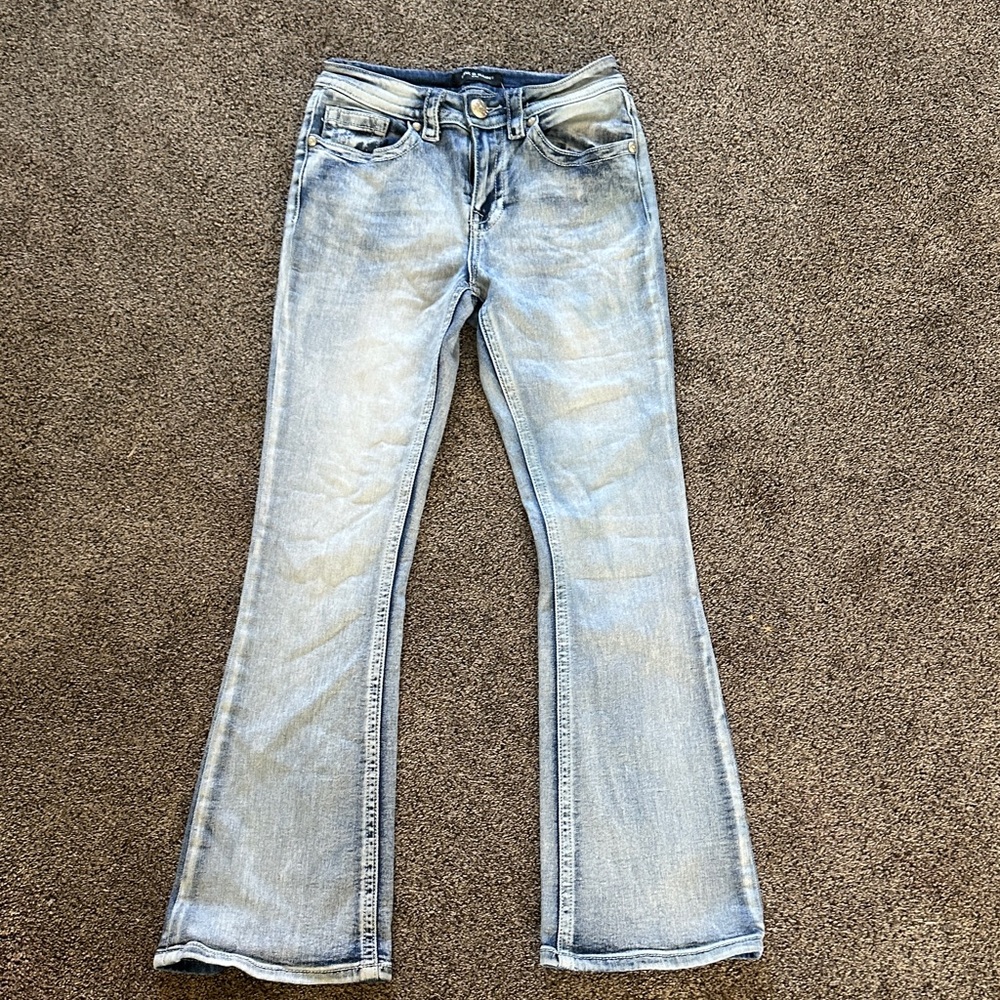 FIRE & RAIN Light Wash Women’s Flare Jeans - Classic Mid Rise Sz 5